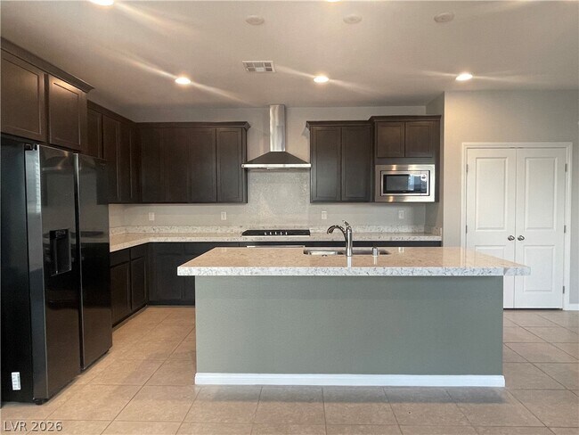 Building Photo - 4749 Prizewinner St
