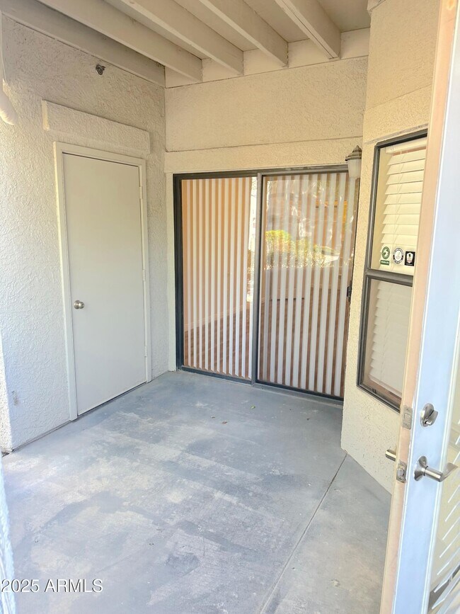 Building Photo - 15095 N Thompson Peak Pkwy