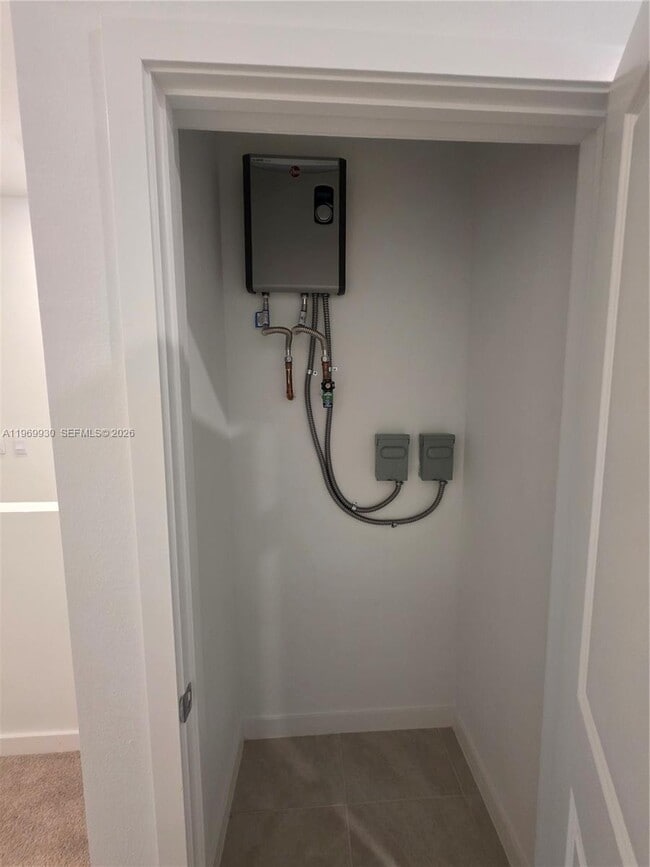 Building Photo - 1114 SW 9th Ave