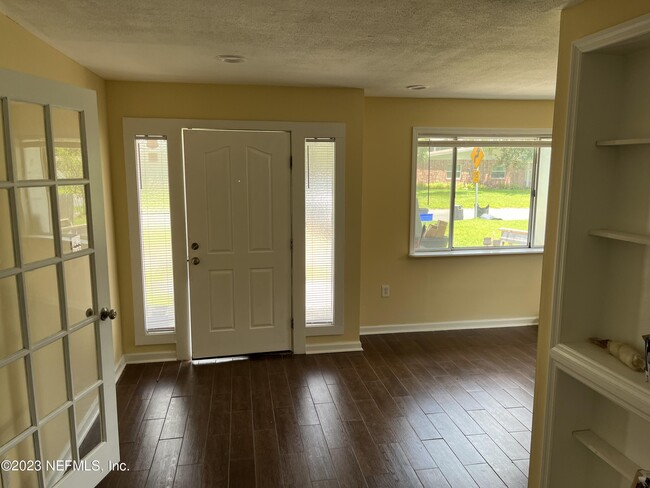 Building Photo - 5418 Juno Dr