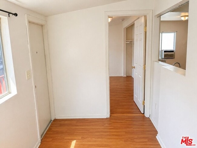 Building Photo - 5966 Benner St