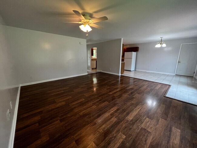 Building Photo - 3-Bedroom in Country Setting Close to Farmville!
