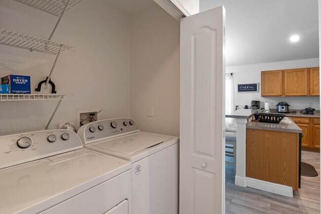 Building Photo - 15730 Bay Vista Dr