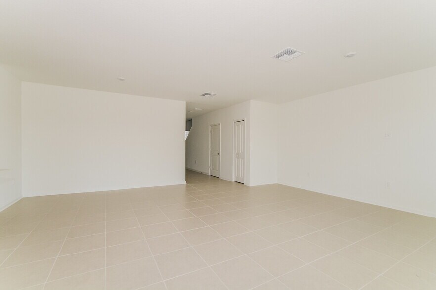 Building Photo - 3611 Rolling Ridge Bnd