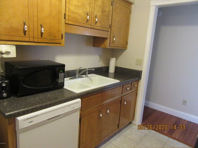 Building Photo - 2005 Geralo Ln