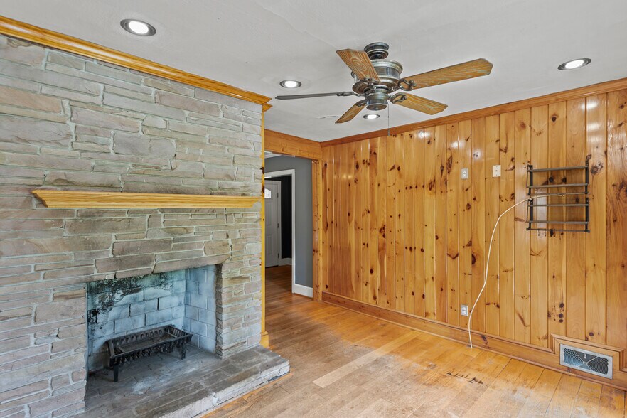Building Photo - 514 S Cashua Dr