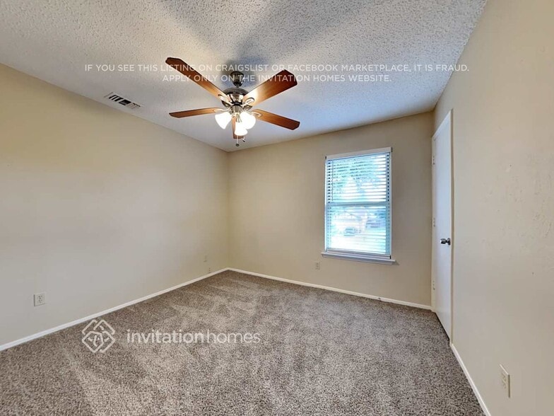 Building Photo - 2614 Remmington Dr