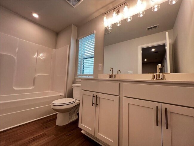 Building Photo - 713 Stickley Oak Way