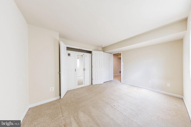 Building Photo - 9402 Pep Rally Ln