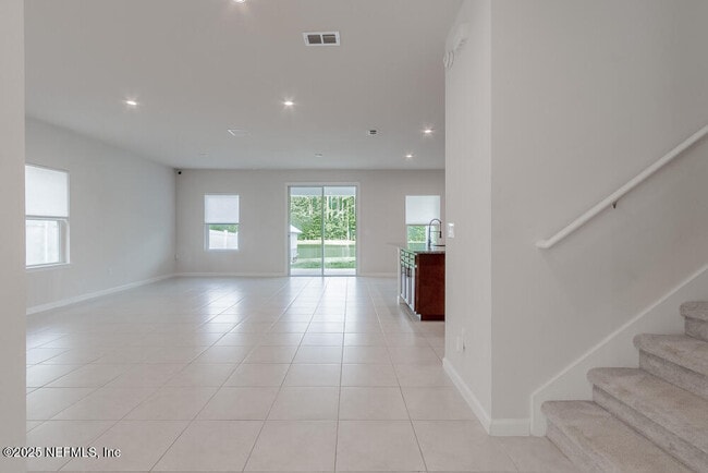 Building Photo - 1536 Tan Tara Trl