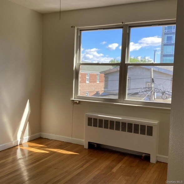Building Photo - 6125 185th Street