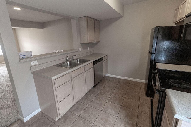 Building Photo - 4002 Snowy Owl Dr