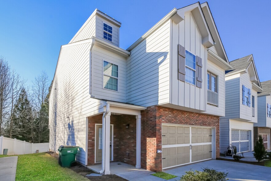 Building Photo - 76 Madaline Ln