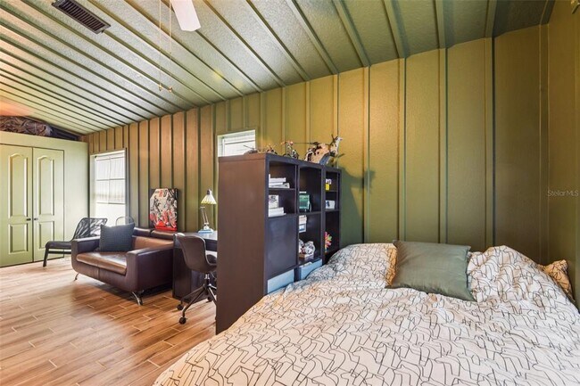 Building Photo - 1266 Paradise Lake Dr