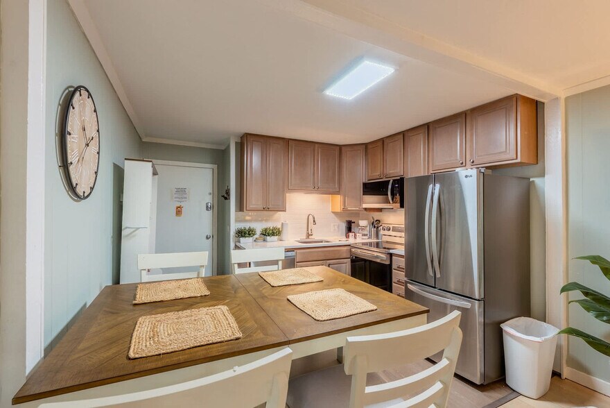 Building Photo - 21 Lagoon Rd