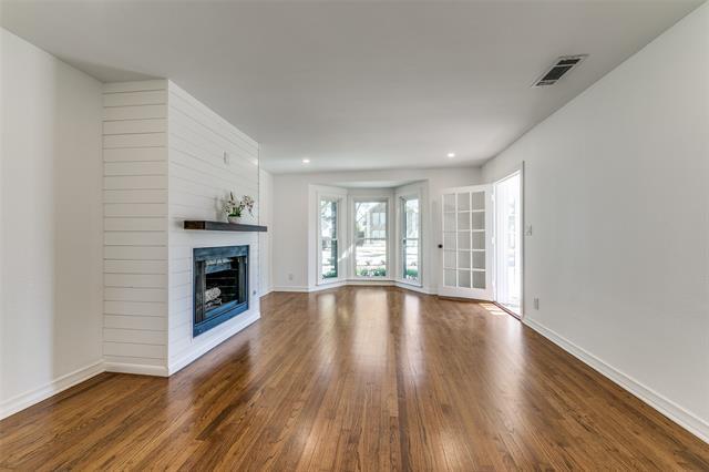 Building Photo - 5117 Maple Springs Blvd