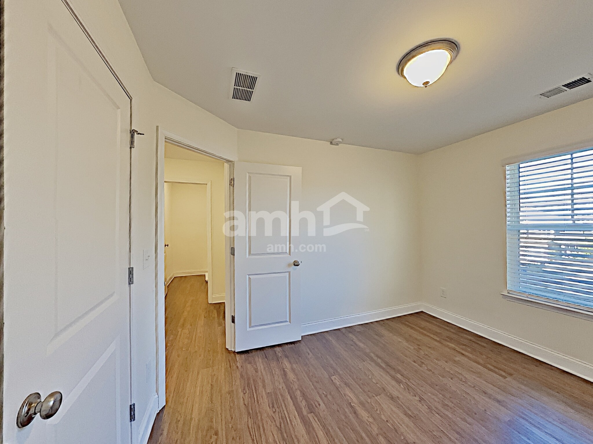 Building Photo - 121 Haeven Trail