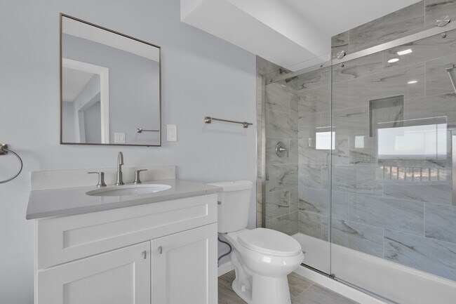 Building Photo - 294 Shades Crest Rd