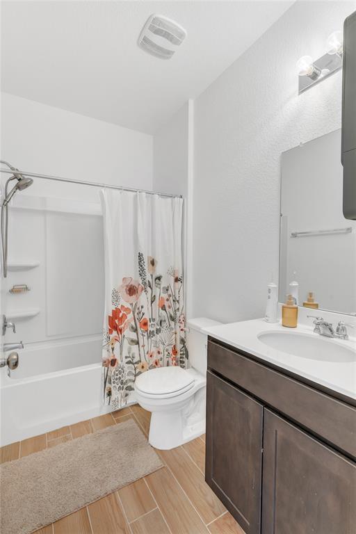 Building Photo - 308 Singing Dove Wy