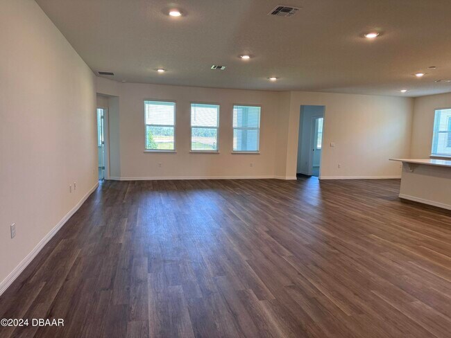 Building Photo - 341 Merimont Ln