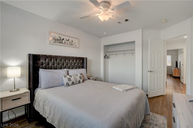 Building Photo - 1721 Sweet Pea Ave