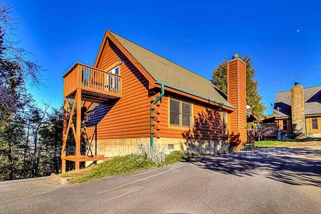 Building Photo - 2632 Camden Way