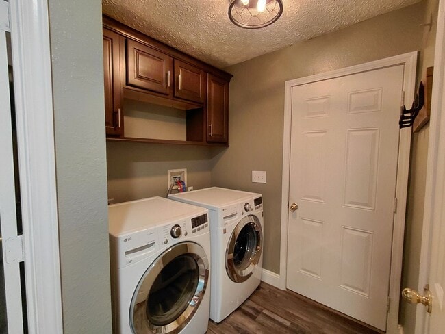 Building Photo - City of Rolla