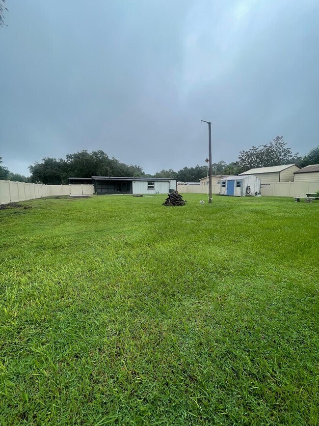 Building Photo - 5024 Marina Dr