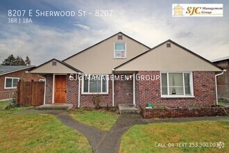 Building Photo - Three bedroom duplex for rent in Tacoma