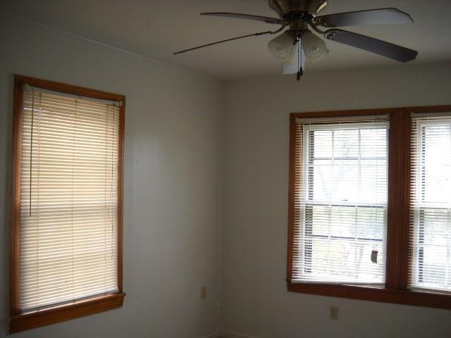 Building Photo - 1102 Blair St