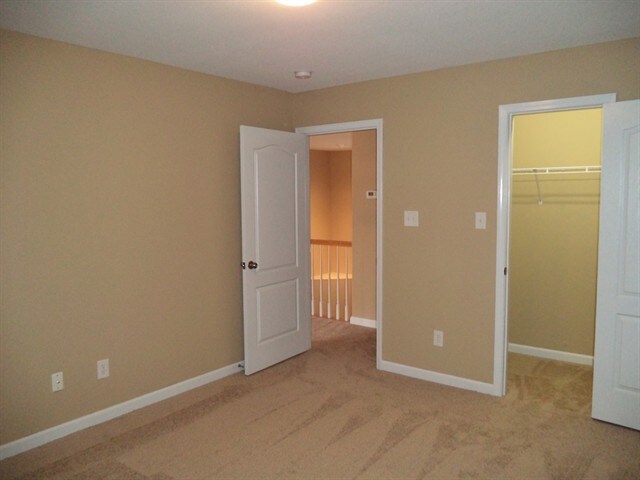 Building Photo - 4905 Sunday Silence Dr