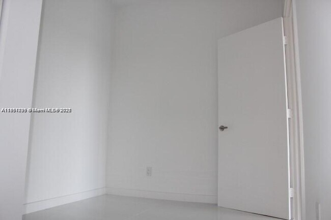 Building Photo - 4250 Biscayne Blvd