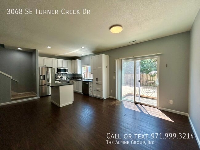Building Photo - 3068 SE Turner Creek Dr