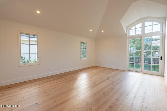 Building Photo - 2390 Crombie Ct