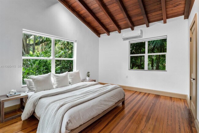 Building Photo - 5812 Alton Rd