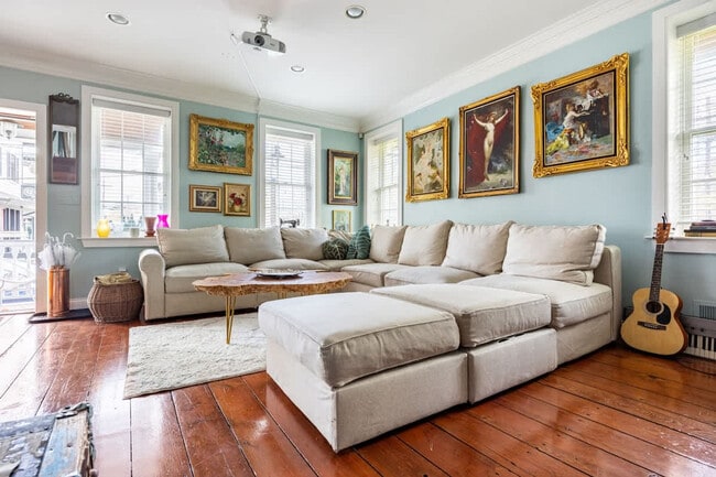 Building Photo - 15 Ferry St