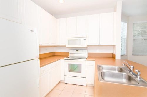 Building Photo - 4324 Main St