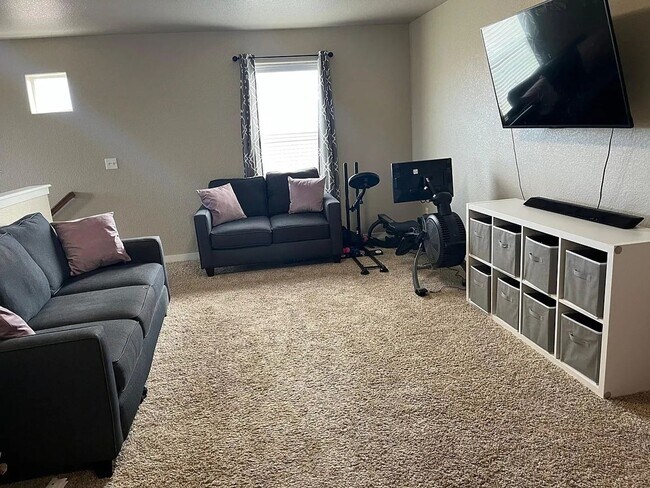 Building Photo - 7691 Barraport Dr