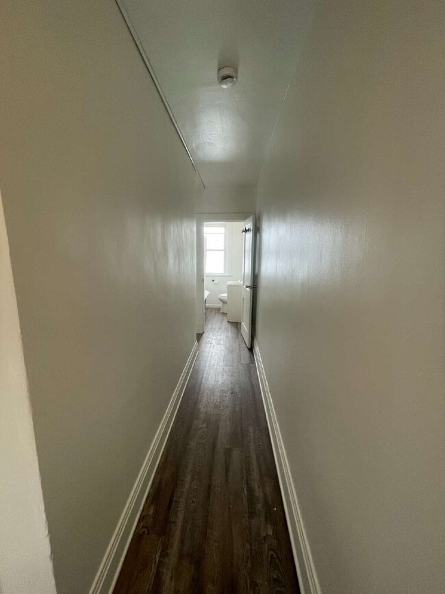 Building Photo - Cozy 3-Bedroom in Greensburg – Walk to Shopping & Dining!