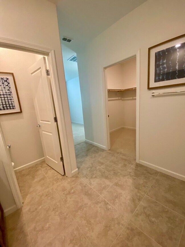 Building Photo - Breathtaking 4/2 Rancho Cordova Model w/TO...
