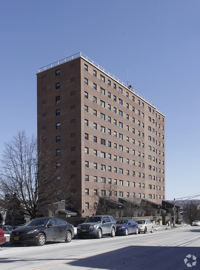 Primary Photo - Lincoln Square Homes