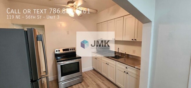 Building Photo - 119 NE 56th St