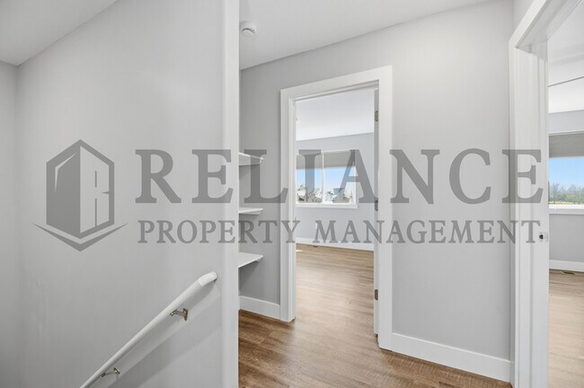 Building Photo - 4515 E 45th St N