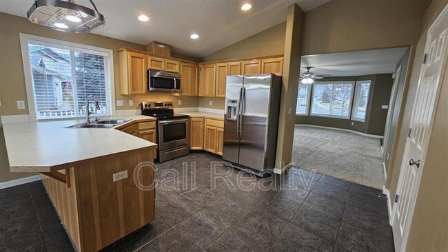 Building Photo - 9302 W Caelen Ave