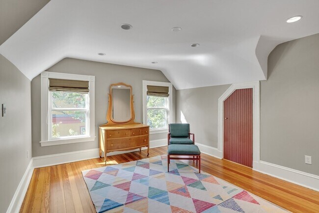 Building Photo - 35 Norris St