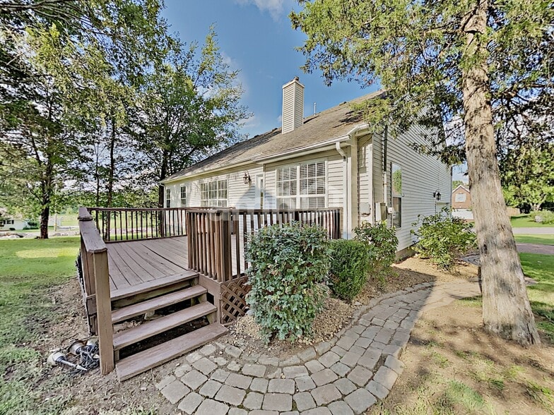 Building Photo - 1200 Nighthawk Ct