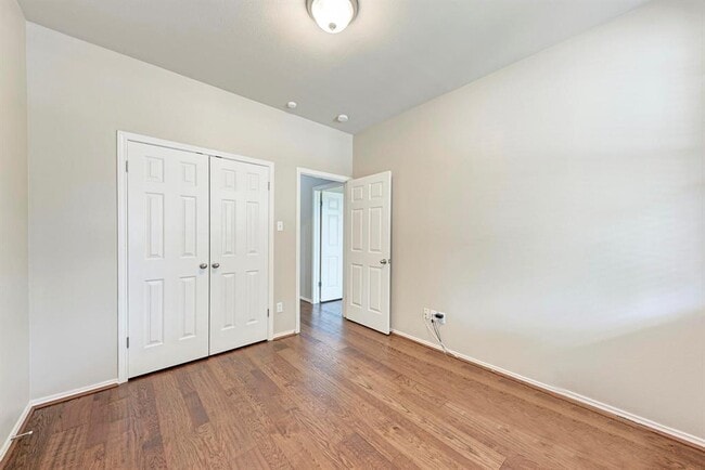 Building Photo - 11512 Shadow Creek Dr
