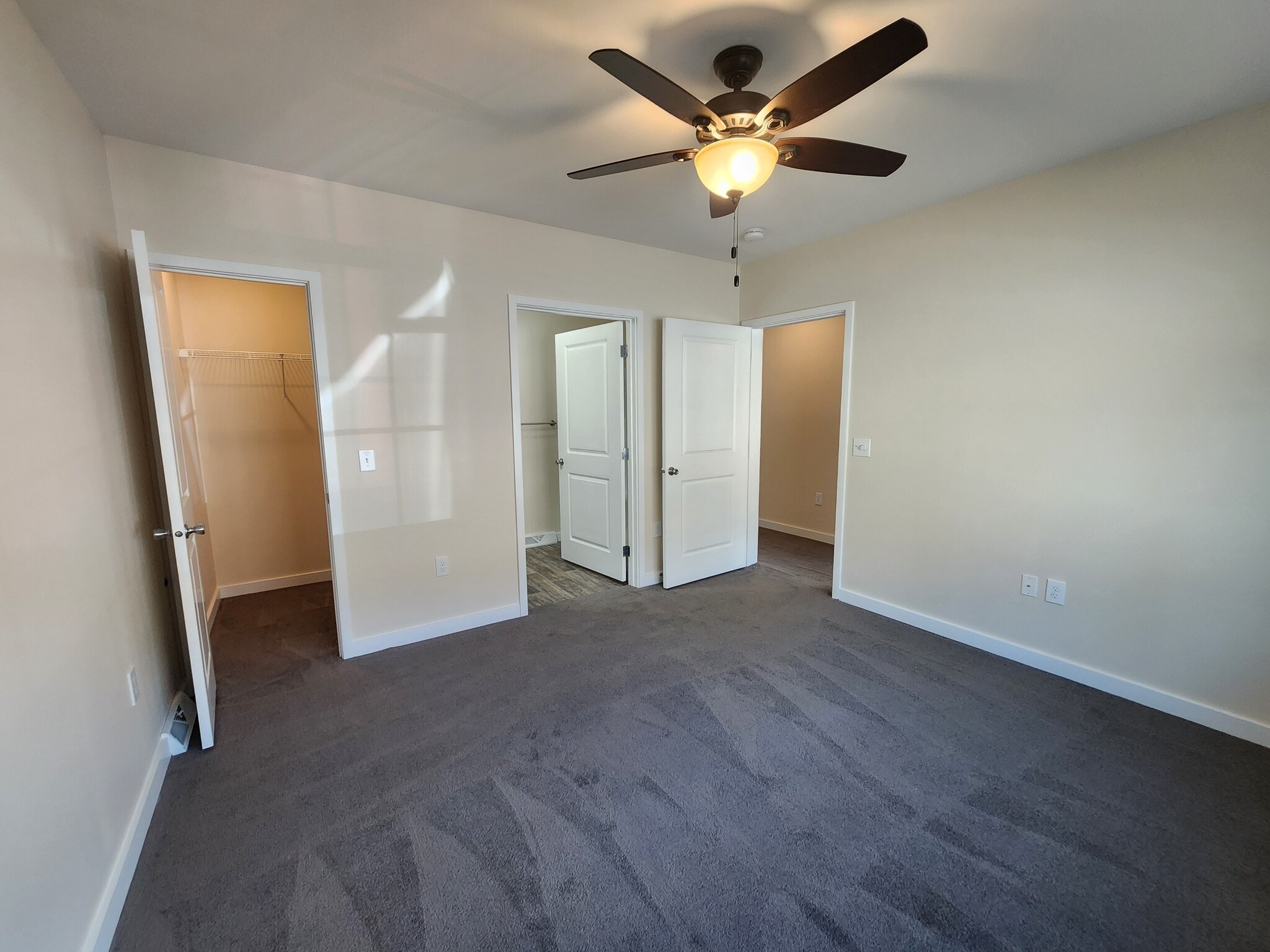 Building Photo - 73 Ivan Dr