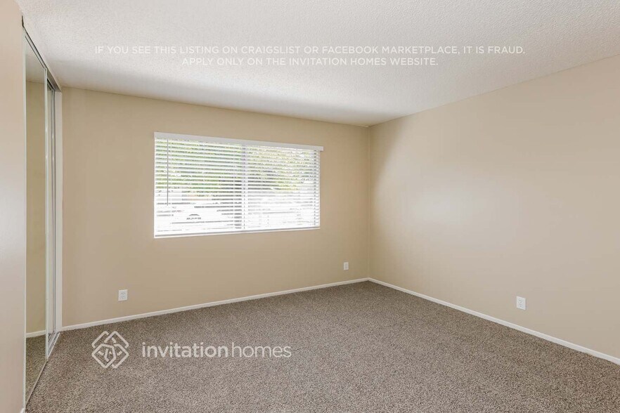 Building Photo - 525 Falcon Dr