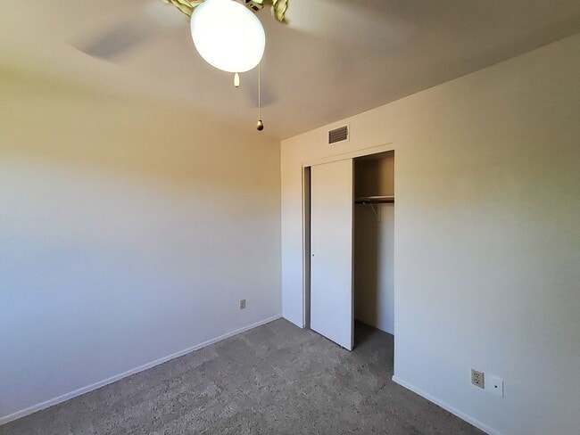 Building Photo - Three Bedroom at Green Valley Park